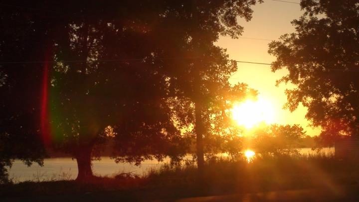 130401_sunset_lake