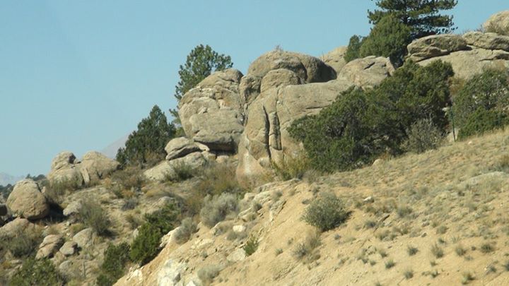 131001_boulders_on_hill