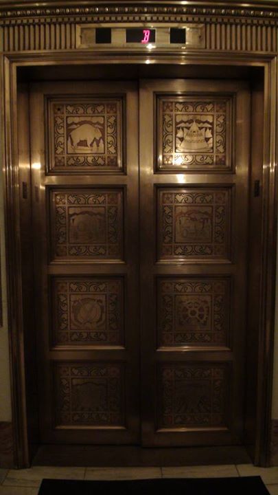 131218_elevator_doors