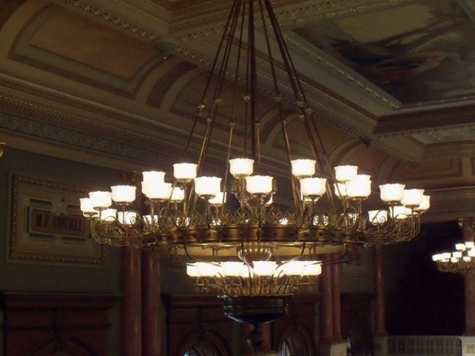 151127_house_chandelier
